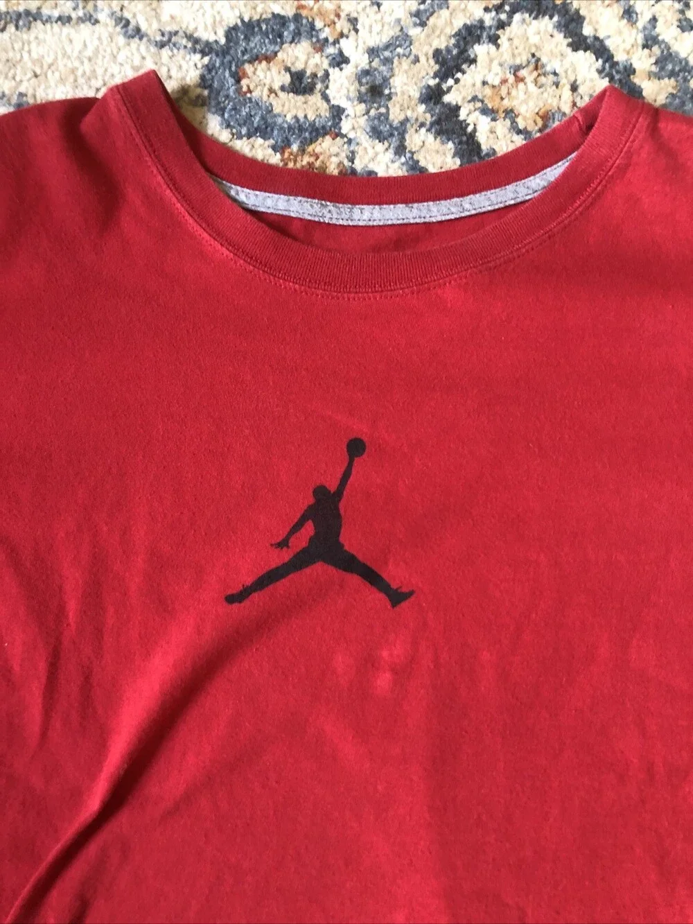 Vintage Air Jordan Center Logo Mens Red And Black Graphic Tee Shirt Size XXL